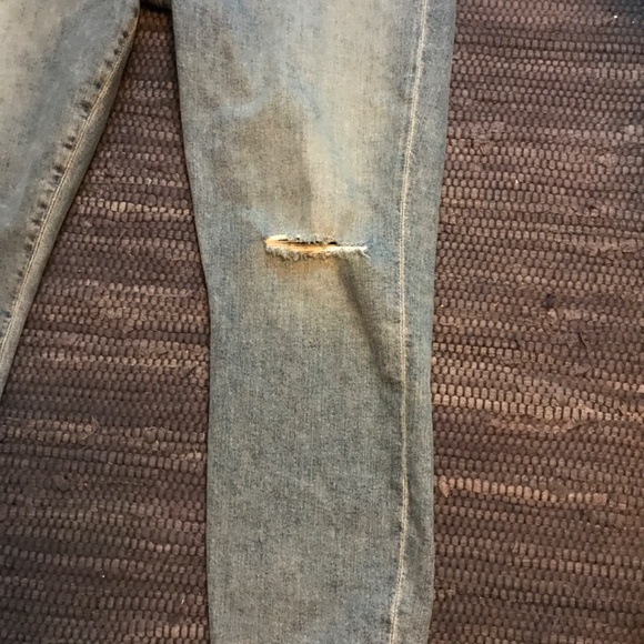 Citizens of Humanity Rocket Crop High Rise Skinny Jean, Distressed Serenity 18W - Picture 4 of 16